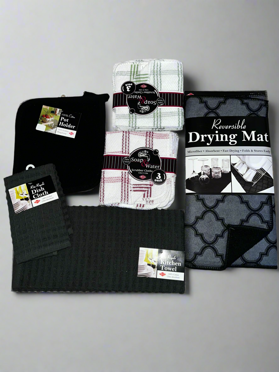 Lot of kitchen towels, pot holders and drying mat