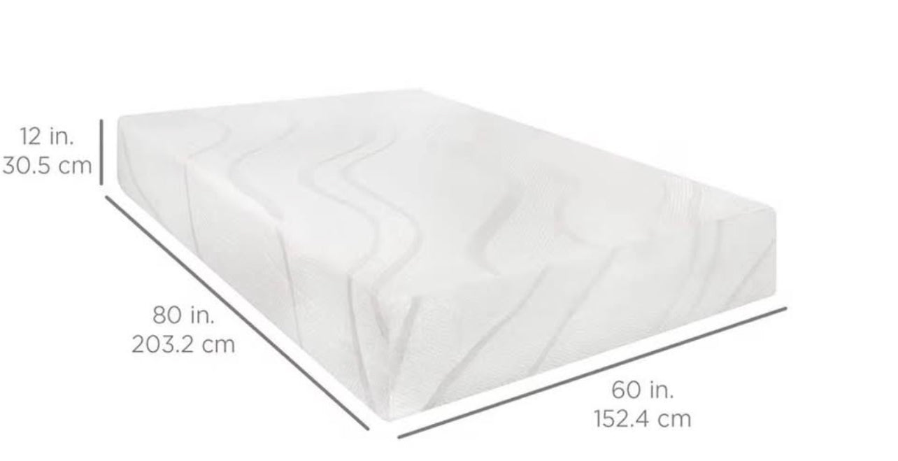 New in box queen 12 Inch Green Tea Memory Foam Mattress, Medium Firm